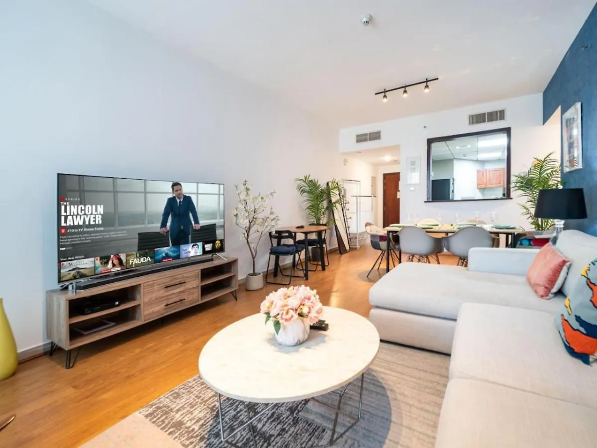 Spacious 2 Bed With Iconic Jlt Views Dubai