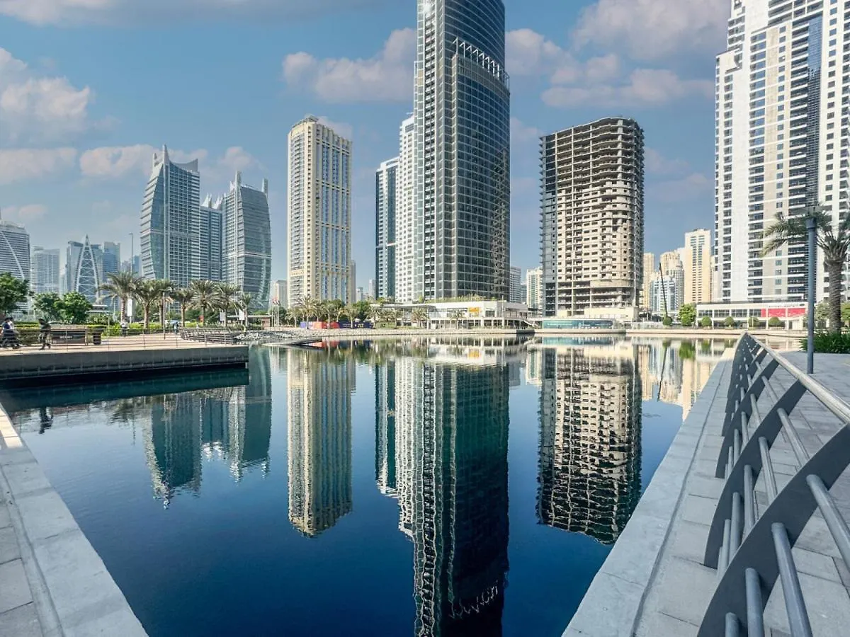 Spacious 2 Bed With Iconic Jlt Views Dubai