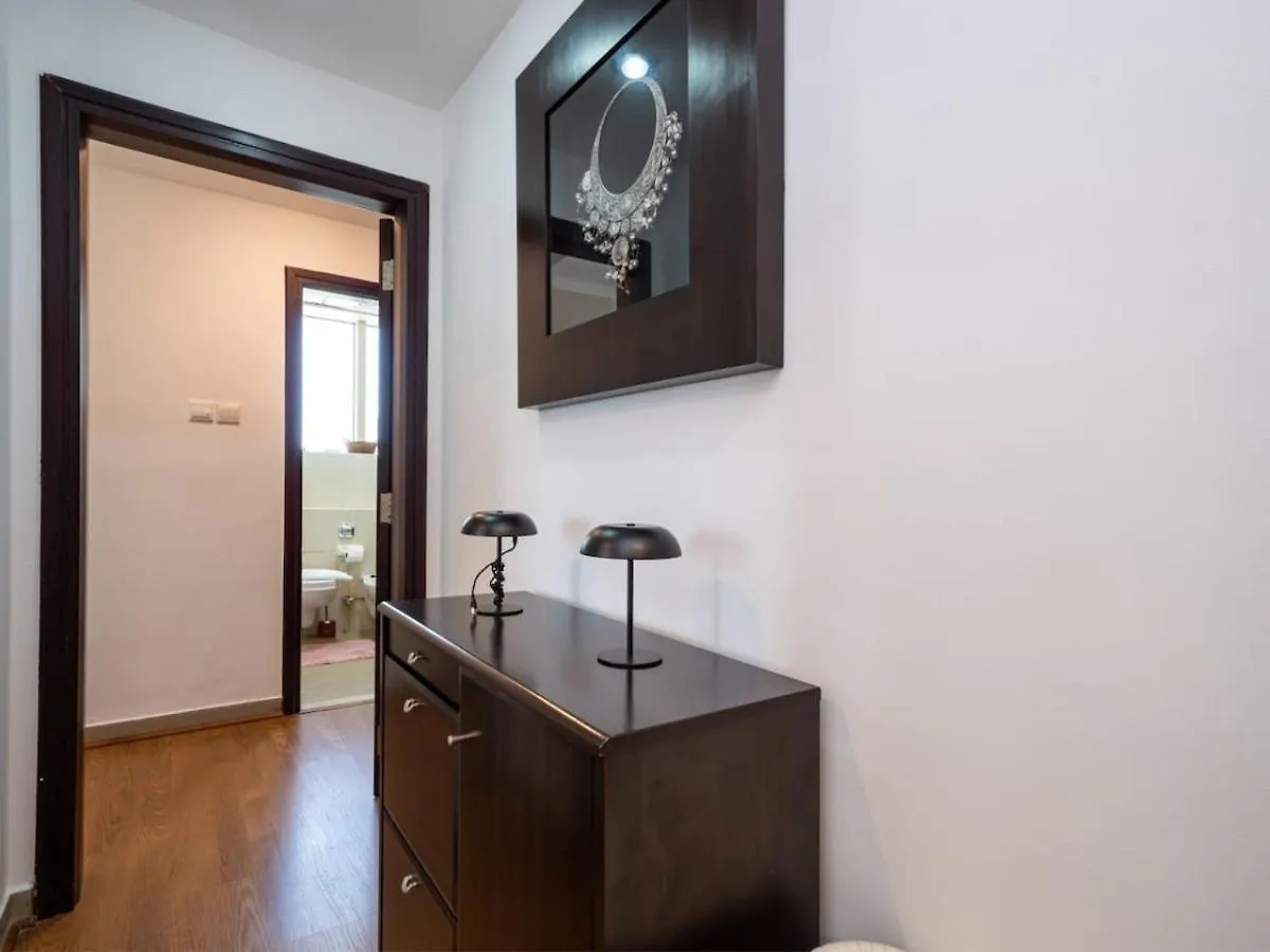 Spacious 2 Bed With Iconic Jlt Views Dubai Apartment