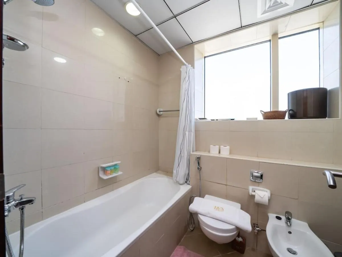 Apartment Spacious 2 Bed With Iconic Jlt Views Dubai