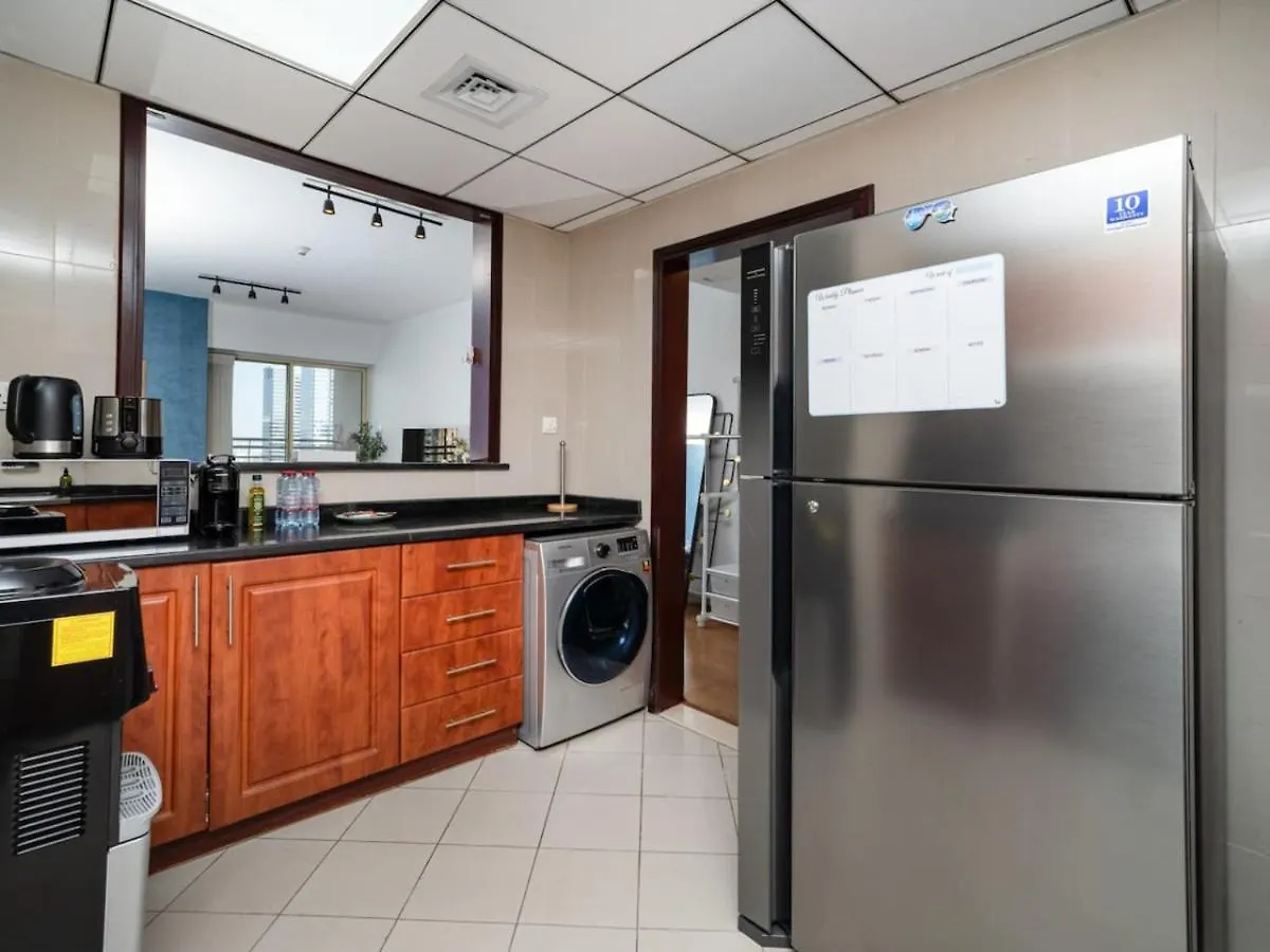 Apartment Spacious 2 Bed With Iconic Jlt Views Dubai